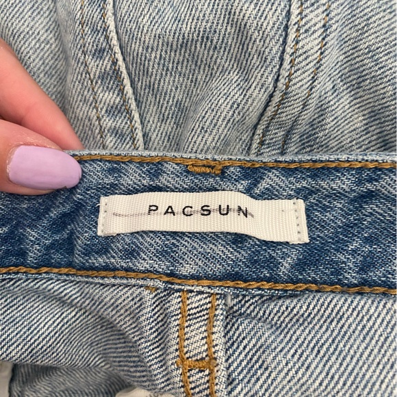Pacsun Distressed High Rise 90’s Boyfriend Jeans - Picture 3 of 4